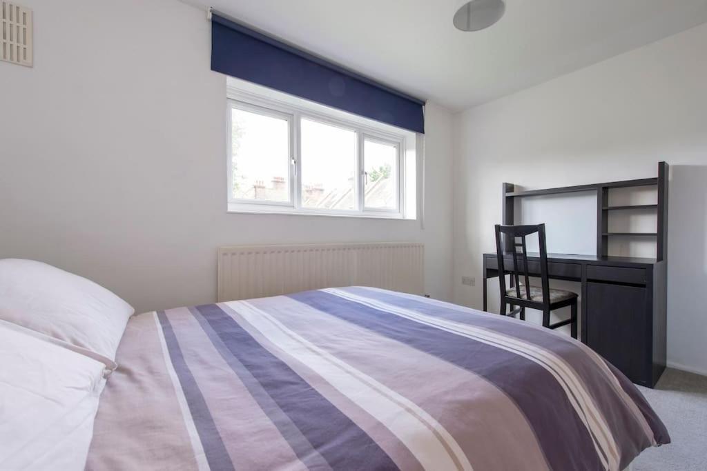 Lovely 2-Bed 15 Minutes To Central London Eksteriør bilde