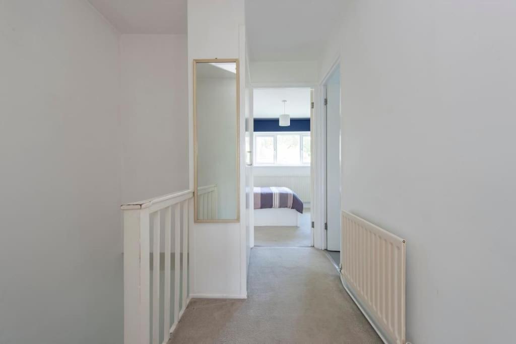 Lovely 2-Bed 15 Minutes To Central London Eksteriør bilde