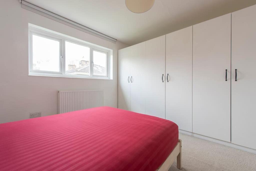 Lovely 2-Bed 15 Minutes To Central London Eksteriør bilde