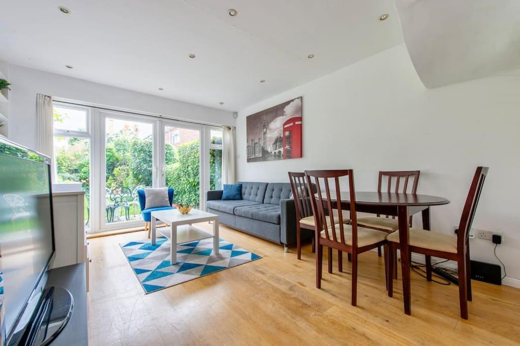 Lovely 2-Bed 15 Minutes To Central London Eksteriør bilde